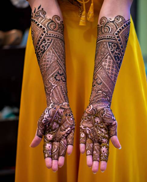 Royal Front Hand Mehndi Design